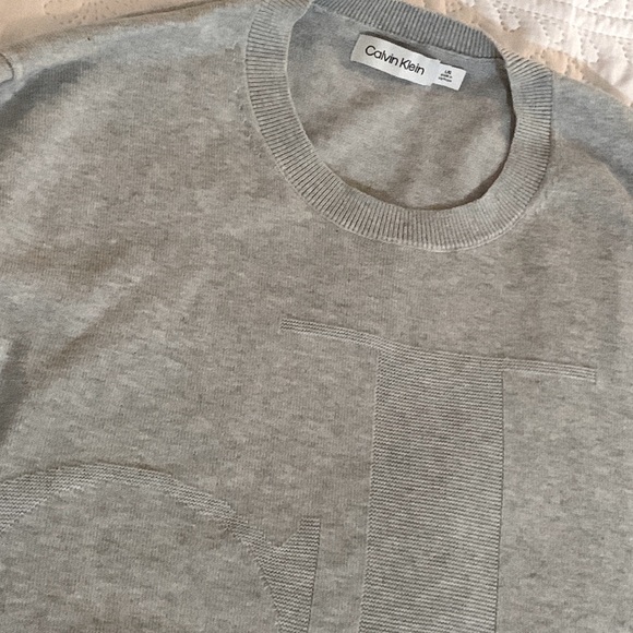 Calvin Klein Sweater - Picture 3 of 7